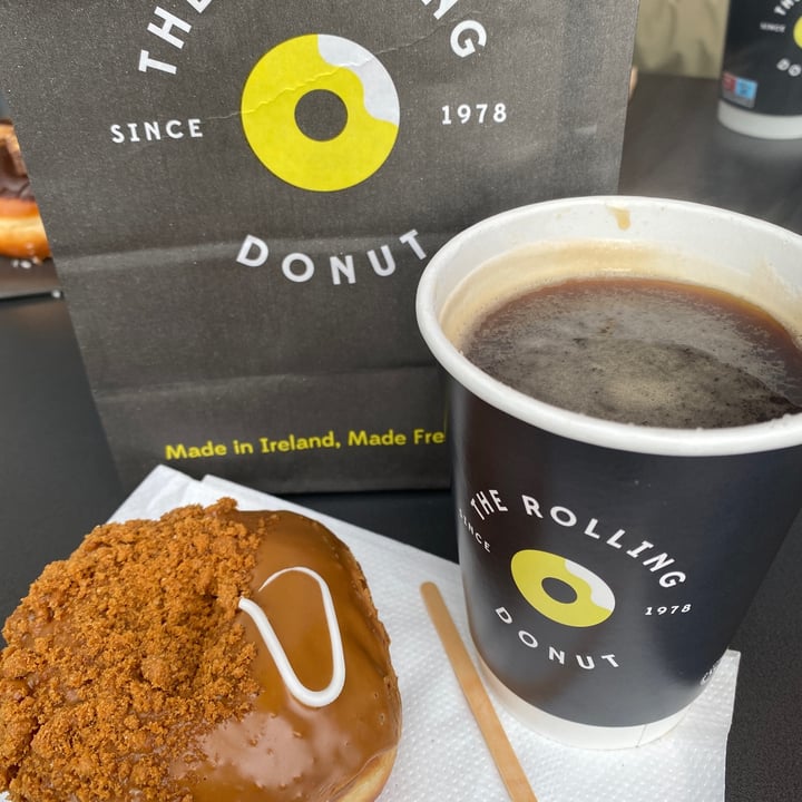 photo of The Rolling Donut Lotus Vegan Donut shared by @valerianqn on  09 Jan 2022 - review
