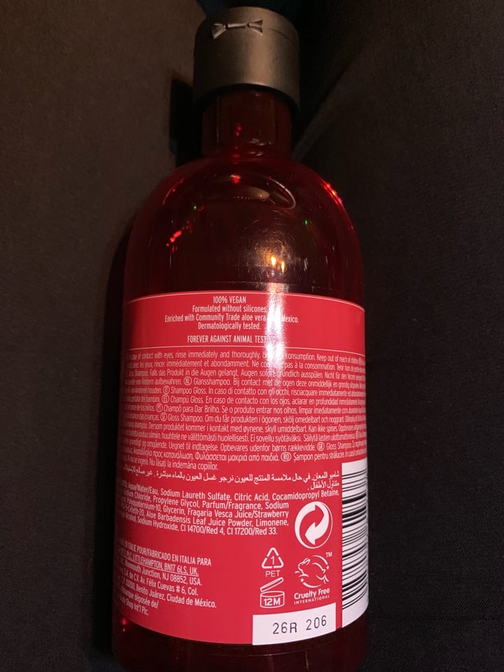 photo of The Body Shop Strawberry Clearly Glossing Shampoo shared by @mariajosequero on  05 Jul 2019 - review