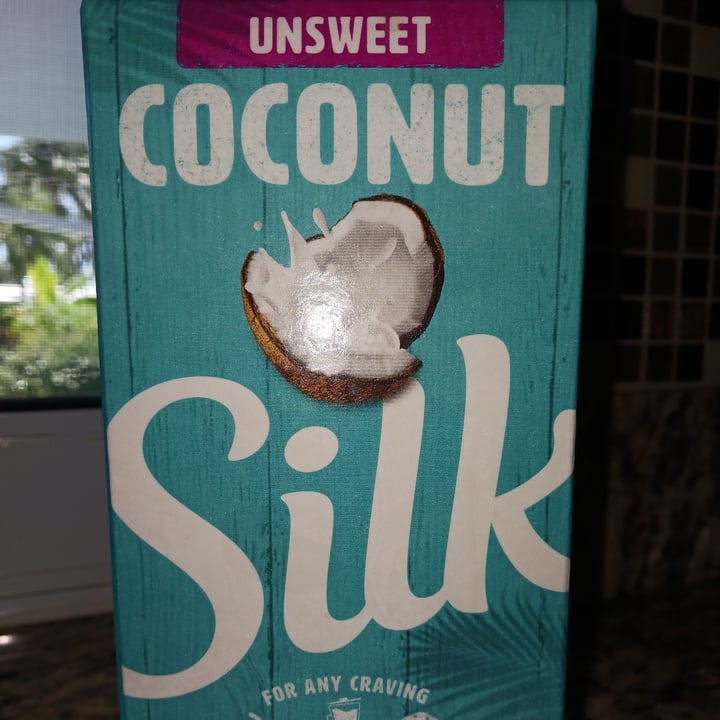 review photo of Silk Coconut milk shared by @jacbosc on 09 May 2022 - review