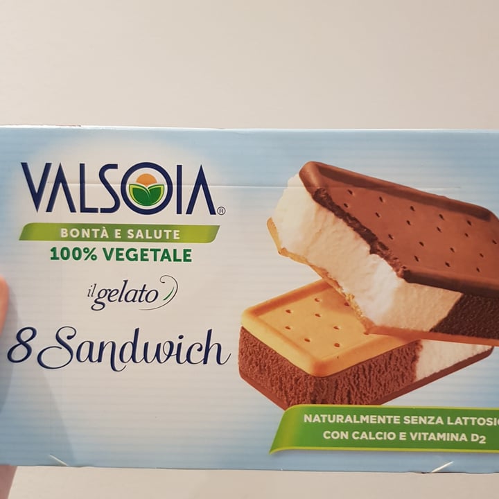 review photo of Valsoia 8 sandwich il gelato shared by @ciccibet on 20 May 2022 - review