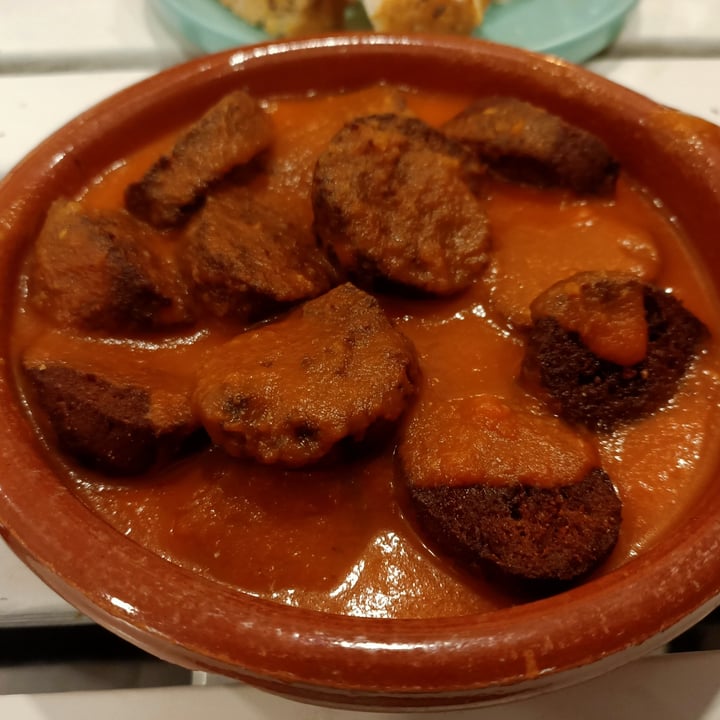 review photo of La Oveja Negra taberna vegana. Chorizo A La Sidra shared by @borjadh on 07 May 2022 - review
