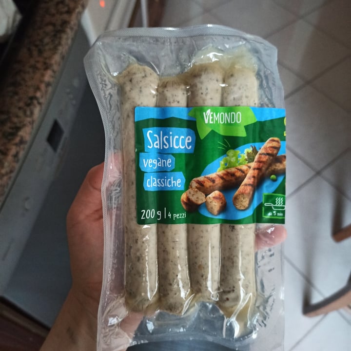 photo of Vemondo  Salsicce Vegane Classiche shared by @fifill on  23 Aug 2022 - review