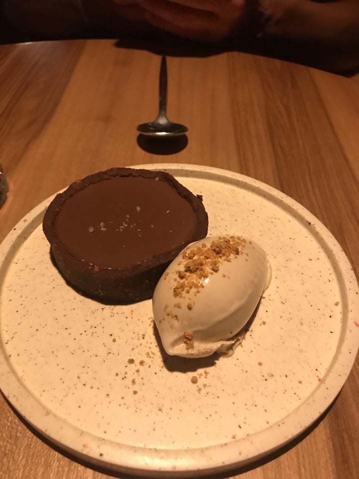 photo of Sacro Tortita de chocolate con helado de maní shared by @romitutu on  19 Dec 2019 - review
