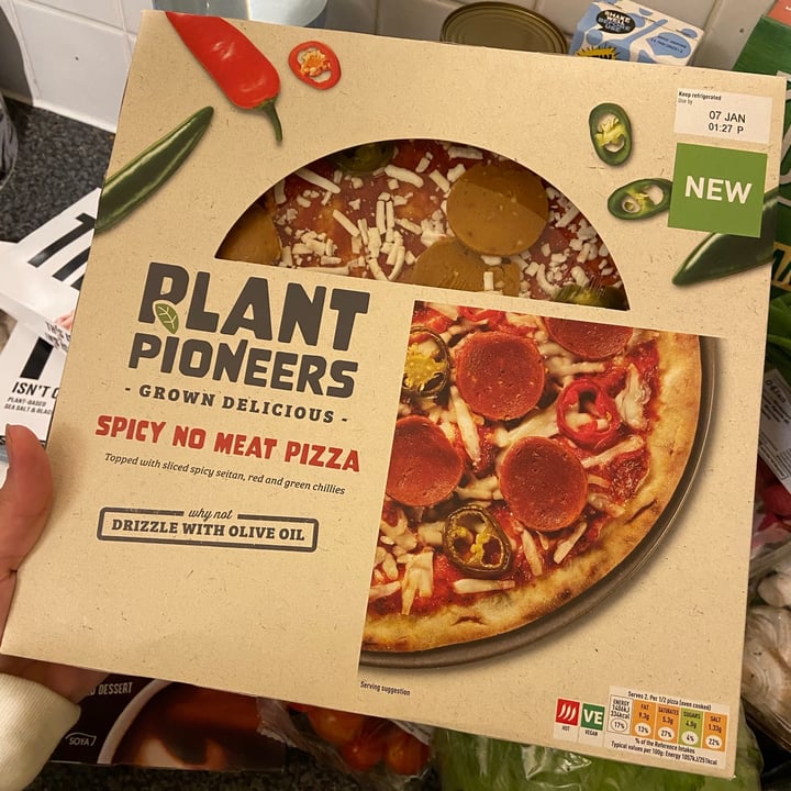 photo of Plant Pioneers Spicy no meat pizza shared by @elizabethmullaney on  04 Jan 2021 - review