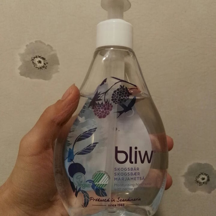 photo of Bliw Forrest berries hand soap shared by @snowswan on  20 Nov 2021 - review