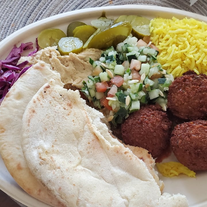 photo of Naf Naf Grill Falafel Plate shared by @gabunia on  29 Sep 2021 - review