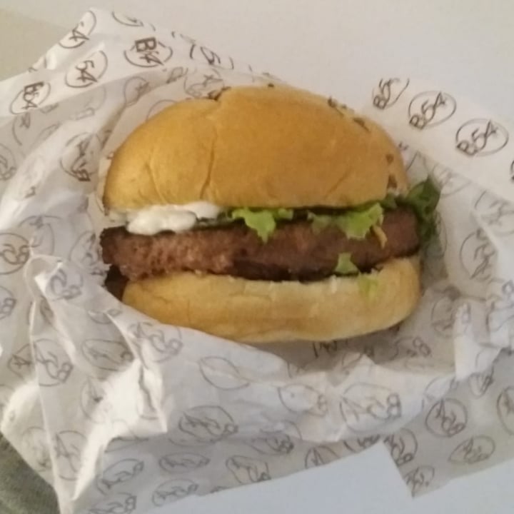 photo of Burger 54 Not chesse burger shared by @sebastianr on  16 Feb 2021 - review