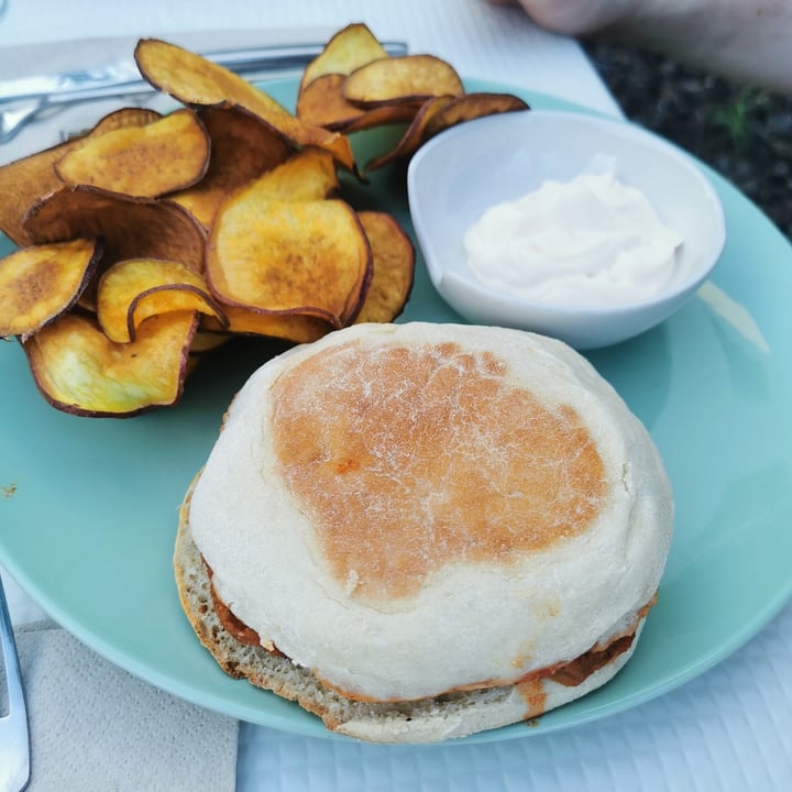 review photo of Veggie Café No Chicken Nuggets, Bifana Seitan, Carbonara shared by @veraclmartins on 02 Aug 2021 - review