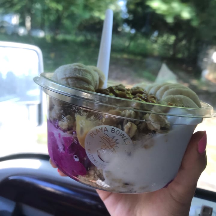 photo of Playa Bowls Pitaya Coconut Mix Base shared by @isabellepizzuto on  29 Jun 2021 - review