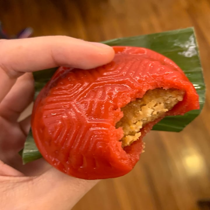 photo of The Ang Ku Kueh Hut Peanut Ang Ku Kueh shared by @turtleisland on  14 Oct 2022 - review