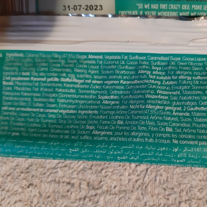 review photo of LoveRaw Cre&m Wafer Bar (Salted Caramel) shared by @animalfriendly on 22 Jan 2023 - review