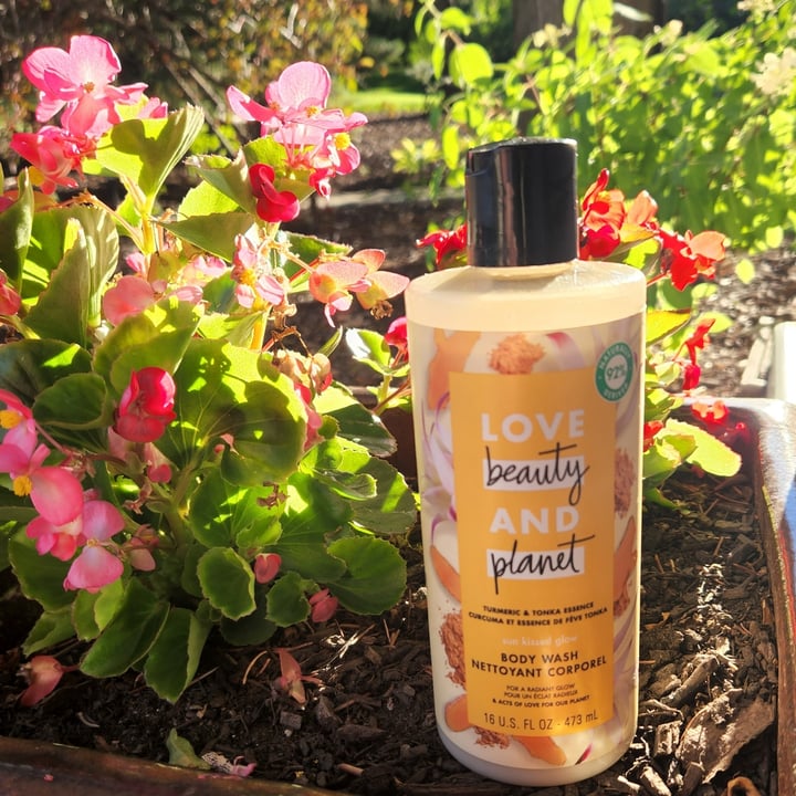 photo of Love Beauty and Planet Love Beauty And Planet Turmeric and Tonka Bodywash shared by @rosieb33 on  12 Aug 2022 - review