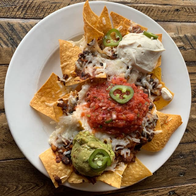 Foto do prato “Grande nachos (with vegan cheese)”