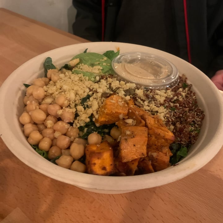 review photo of Real Food Daily Real Food Salad shared by @jetfueljuliette on 17 Jan 2022 - review