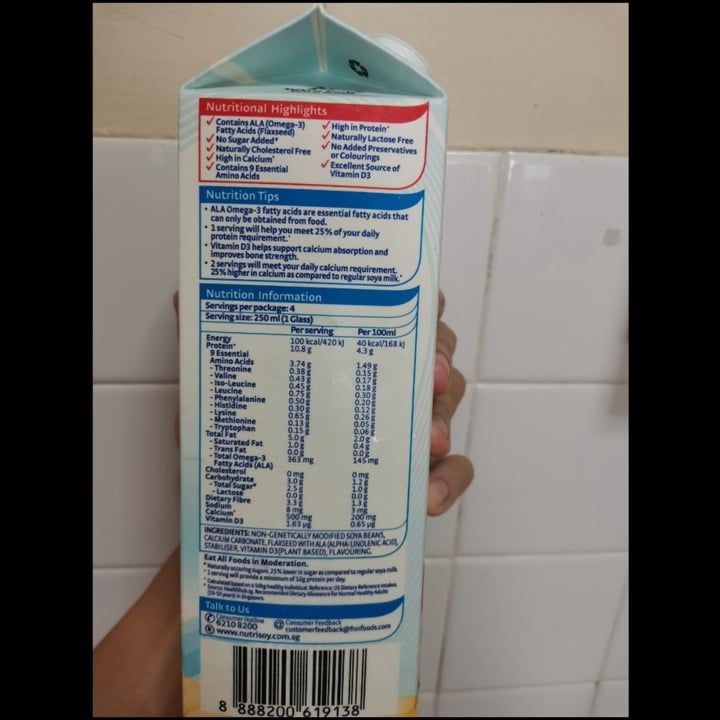 photo of F&N Nutrisoy Fresh Soya Milk High Calcium & Omega No Sugar Added shared by @fluffyfloofs on  24 Sep 2022 - review