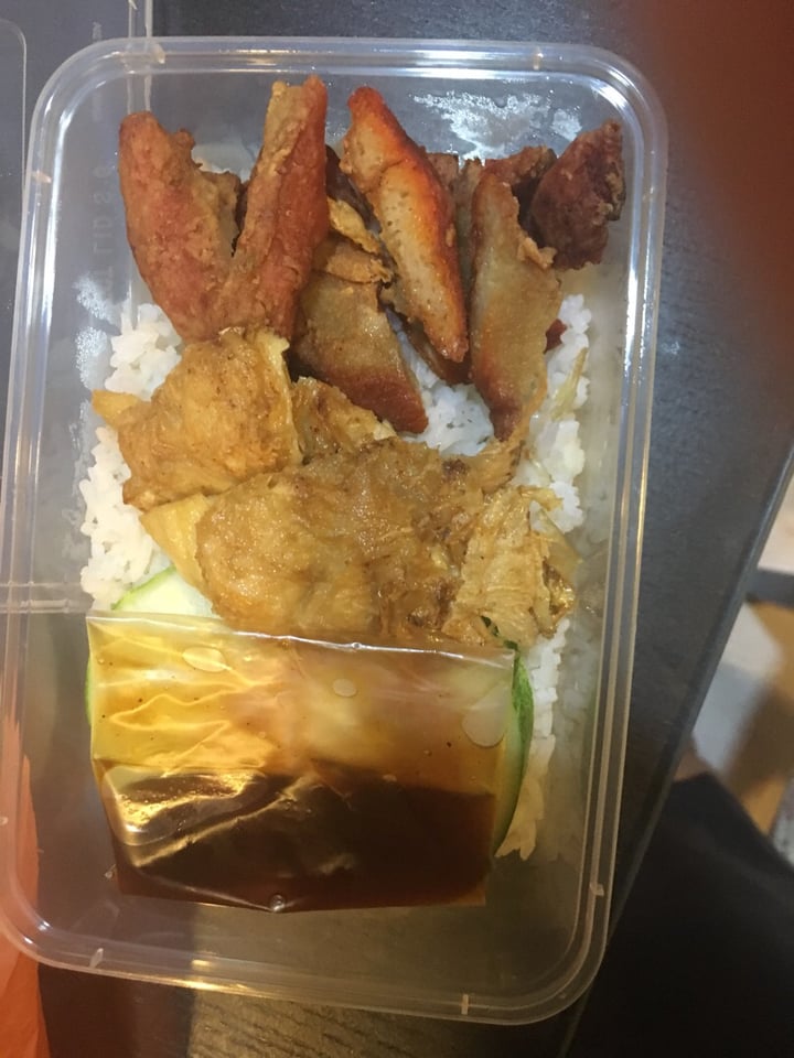 review photo of Pure Heart Vegetarian @ Puchong Veggie Char Siew Chicken Rice shared by @justinh2002 on 21 Sep 2019 - review