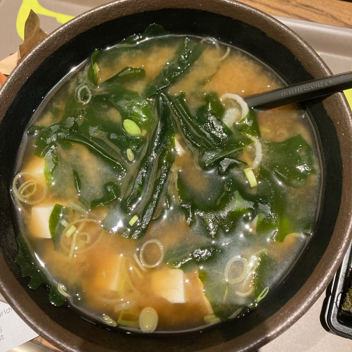 review photo of Yooji’s big miso soup shared by @sarachiri on 14 Dec 2022 - review