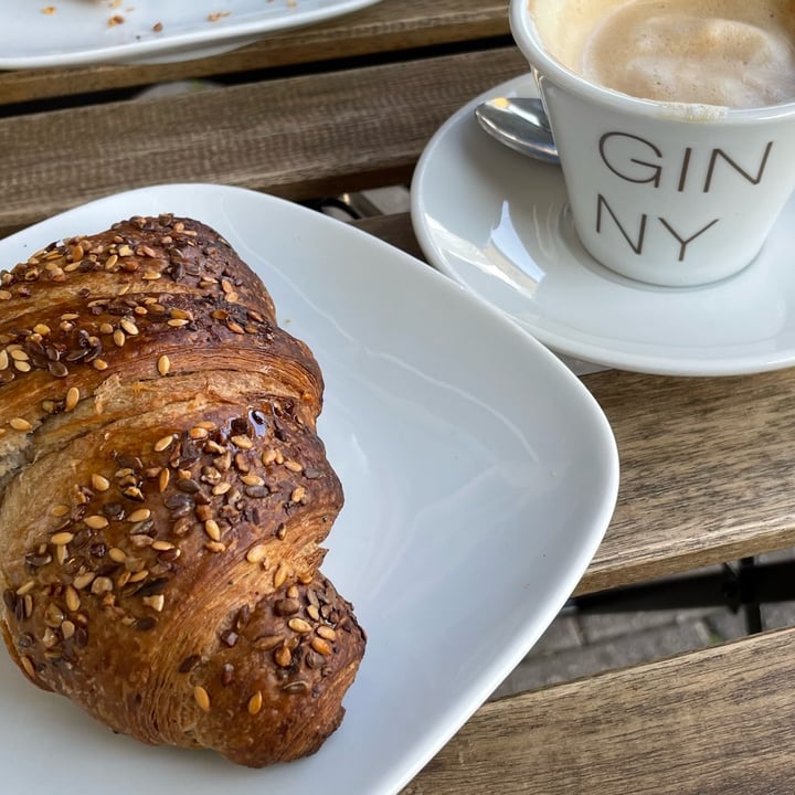 photo of Breakfast at Ginny's Brioche shared by @annaferrari on  25 Apr 2022 - review