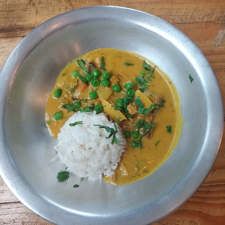 review photo of Urbã Cozinha Vegana Curry de cogumelos e tofu shared by @cristianecoradi on 03 Oct 2022 - review