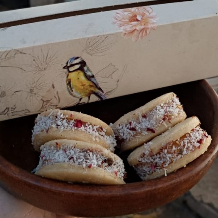review photo of Pasionaria Delicatessen Alfajores shared by @anitapecis on 29 Nov 2022 - review