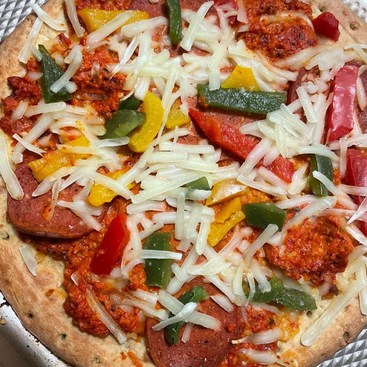 review photo of Banza Pizza crust made from chickpeas shared by @consciouslycarlie on 15 Jan 2022 - review