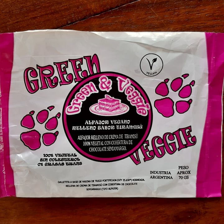 review photo of Green & Veggie Alfajor Relleno Sabor Tiramisu shared by @gabrgarcia on 26 Sep 2022 - review