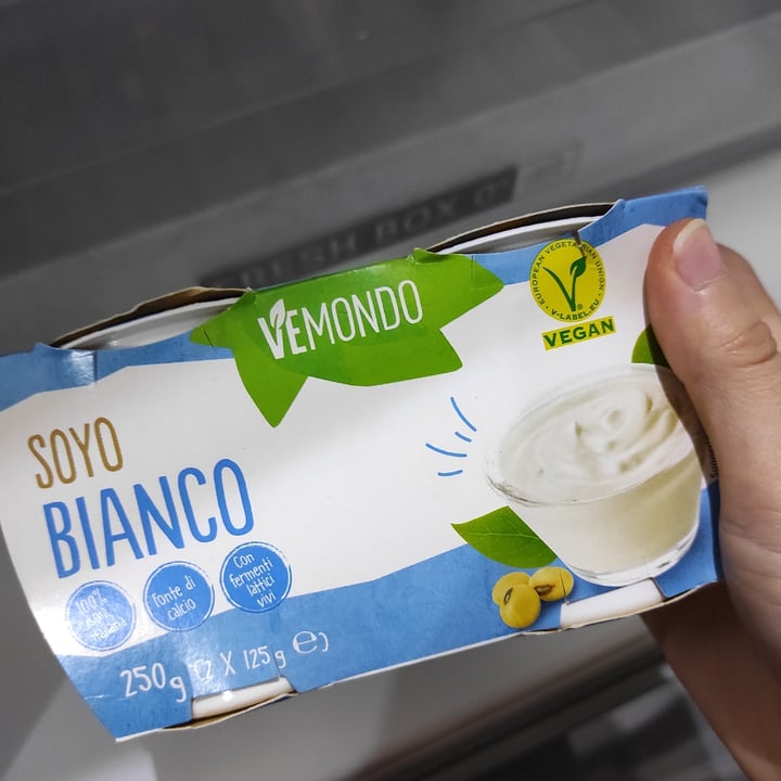 photo of Vemondo Yogurt alla soia shared by @gio1 on  07 Dec 2021 - review