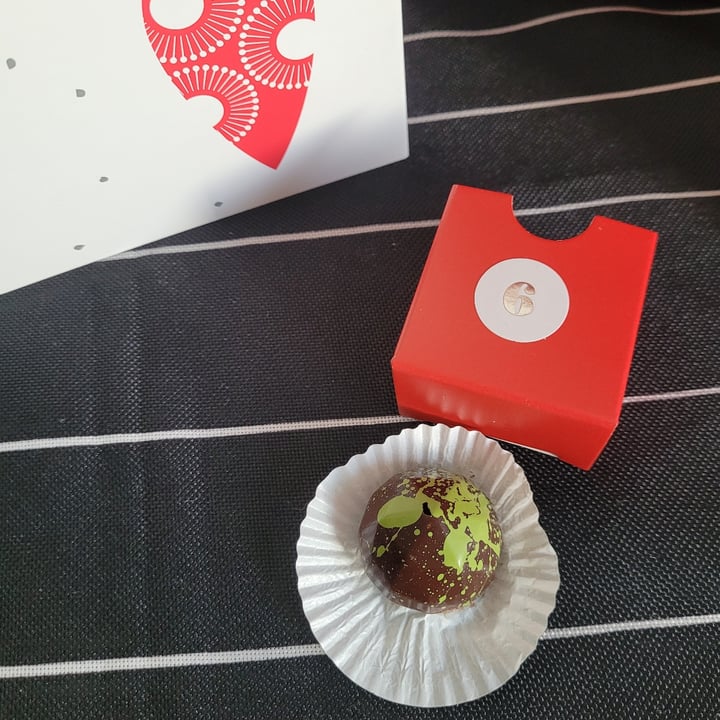 review photo of Cocoa Love Apple Cinnamon shared by @veganonvanisle on 09 Dec 2021 - review