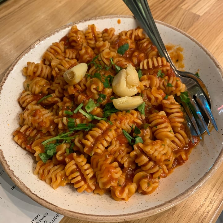 review photo of Pasta Basta Spicy Tomato & Garlic Pasta shared by @meirageyser on 15 Mar 2022 - review