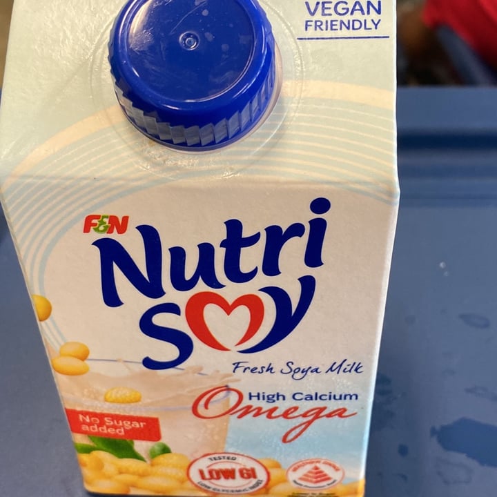 review photo of Nutrisoy High calcium Reduced Sugar shared by @salmonellabeaches on 25 Apr 2022 - review