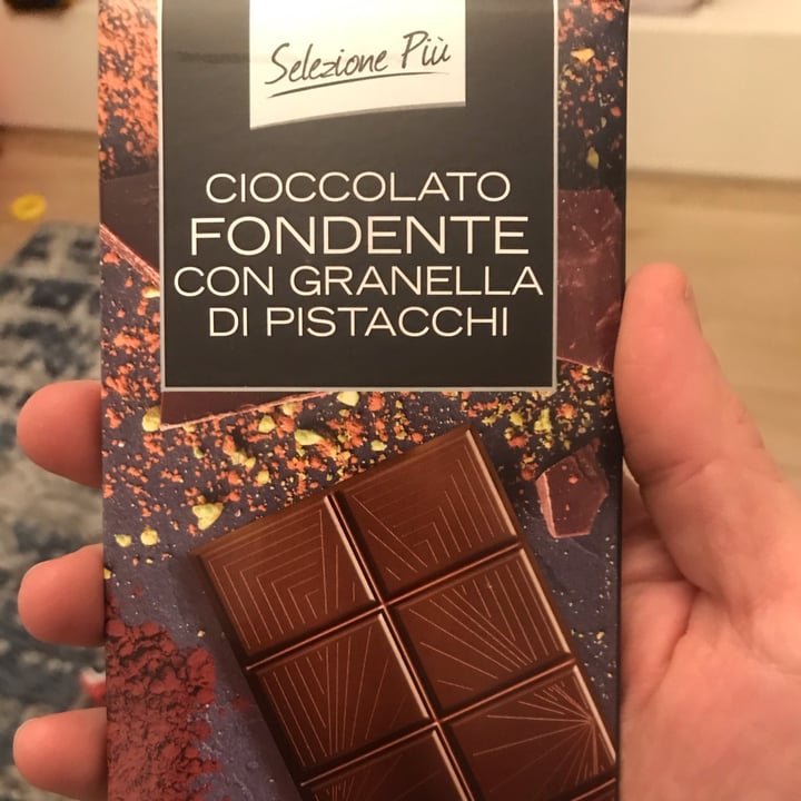 photo of Selezione Più In's Cioccolato Fondente con granella di Pistacchi shared by @spice on  07 Apr 2022 - review