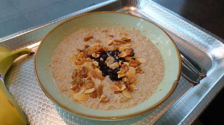 photo of Grain Traders Breakfast Bowl shared by @hollya113 on  14 Aug 2019 - review