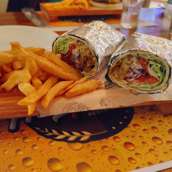 review photo of Hashtag San Clemente Sándwich de falafel shared by @camirocastro on 24 Feb 2021 - review