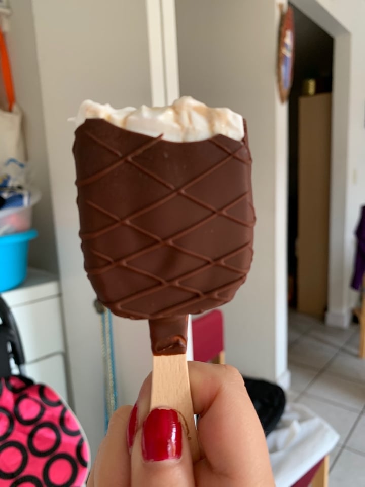 photo of Häagen-Dazs Coconut Caramel Dark Chocolate Bars shared by @veghui on  23 Dec 2019 - review