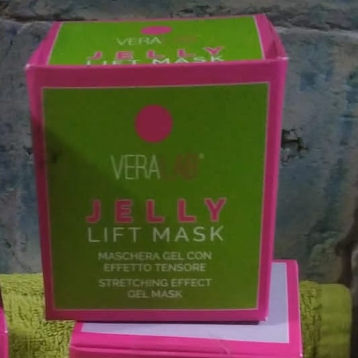 photo of Veralab Jelly lift mask shared by @sofipanfi97 on  02 Dec 2021 - review