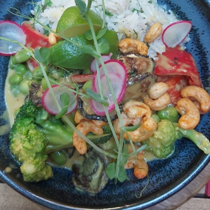 review photo of Restaurant Soul Kitchen / Ресторант Соул Китчън Curry with broccoli shared by @liankaleggimagia on 18 Jul 2022 - review