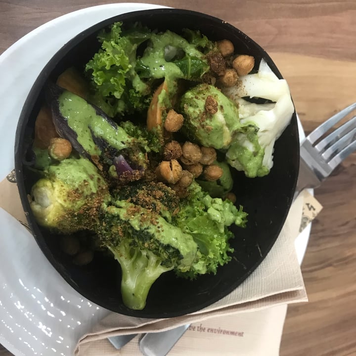 review photo of The Whole Kitchen Green Goddess Salad shared by @architatekriwal on 07 Feb 2022 - review