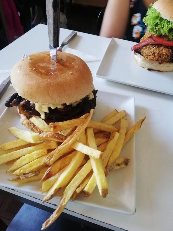 photo of Vegan Dealer Big Boy shared by @luchinsc on  23 Feb 2020 - review