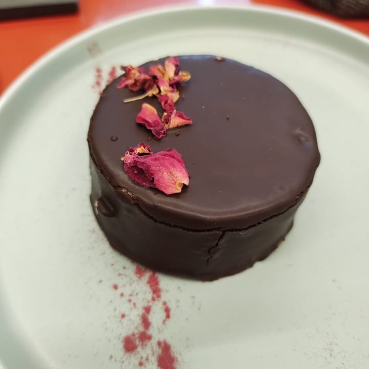 photo of Nato Comé Real alfajor de mousse de chocolate shared by @javisid on  26 Jun 2022 - review