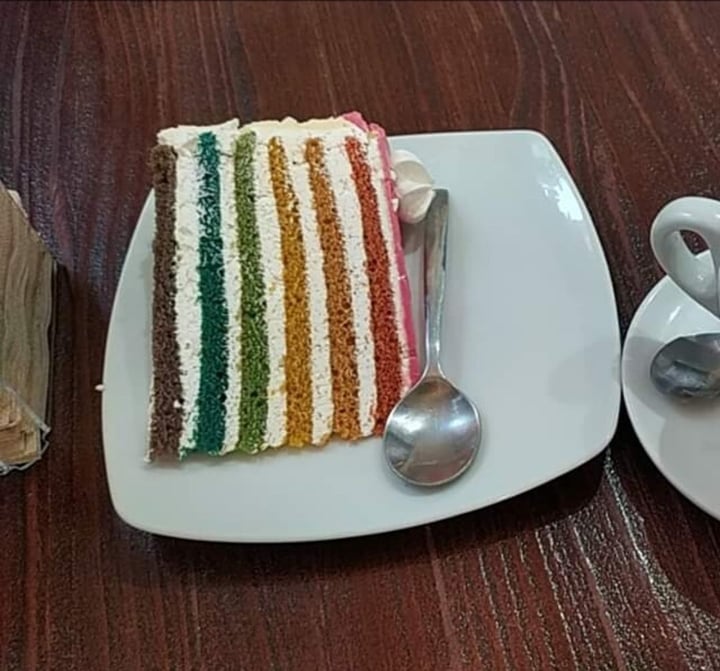 photo of Freedom Cakes Tarta arcoiris shared by @mimivi on  24 Nov 2019 - review