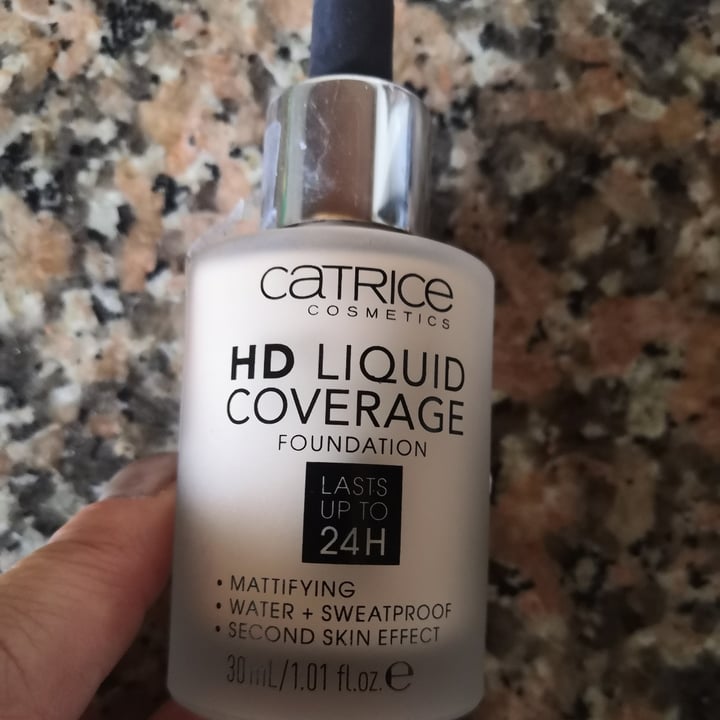 photo of Catrice Cosmetics Hd liquid coverage shared by @joanacruz on  28 Nov 2021 - review