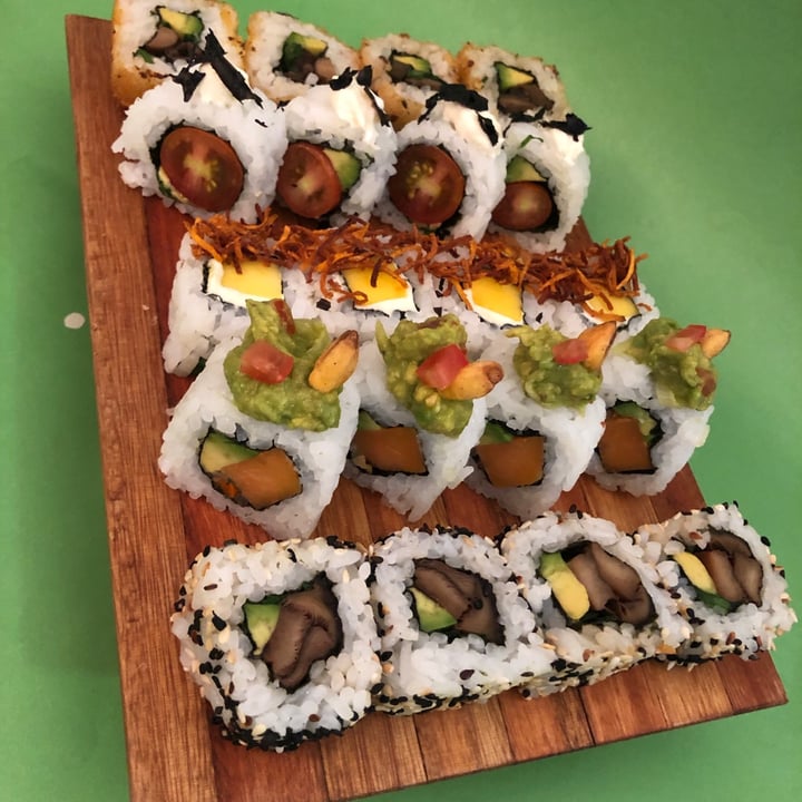 review photo of Suttoshi Sushi Combo Vegan shared by @toboo420 on 23 Jun 2020 - review