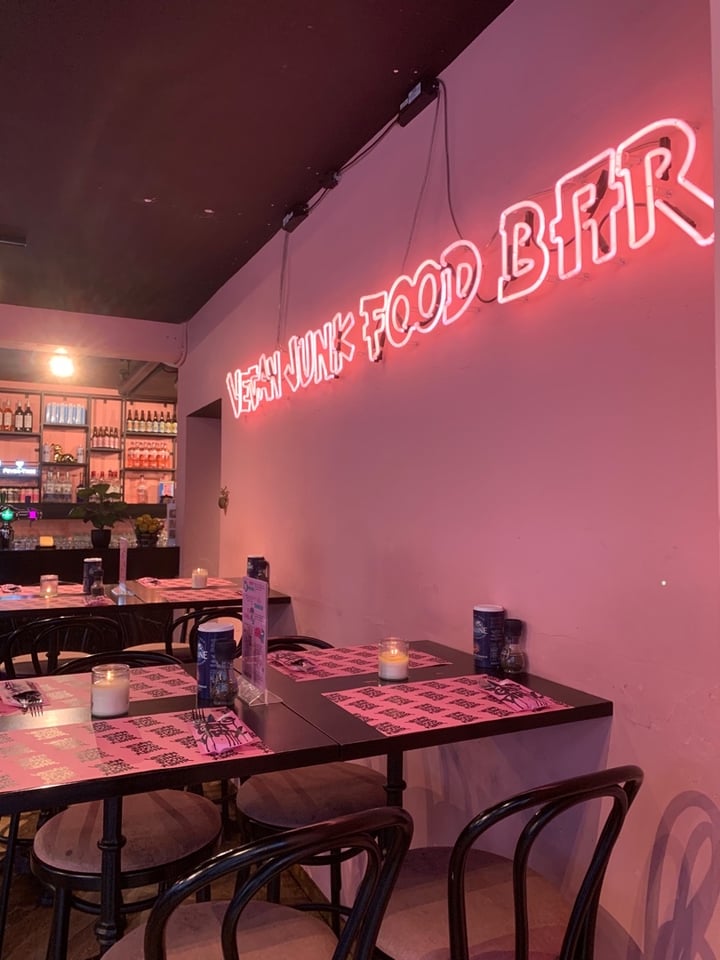 photo of Vegan Junk Food Bar Shawarma shared by @peetroxy on  01 Apr 2020 - review