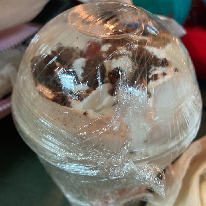 photo of Vegamo Bakery Malteada cookies and cream shared by @veganskater on  26 Apr 2022 - review