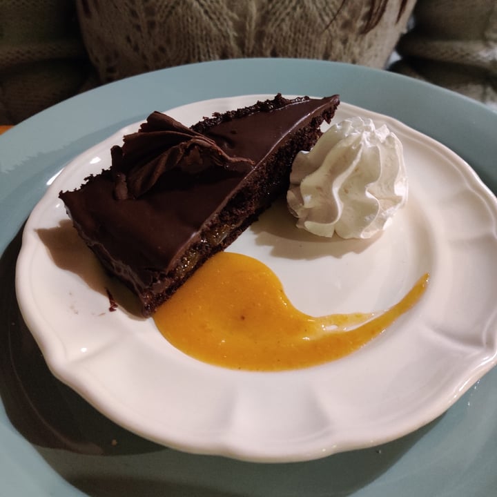 photo of Farmhouse La Becerca Sacher con panna shared by @spiccio93 on  13 Mar 2022 - review