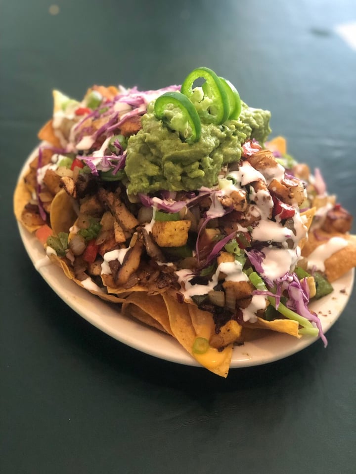 photo of Luna Verde Vegan Mexican Restaurant Todo Nachos shared by @sp3416 on  23 Aug 2019 - review
