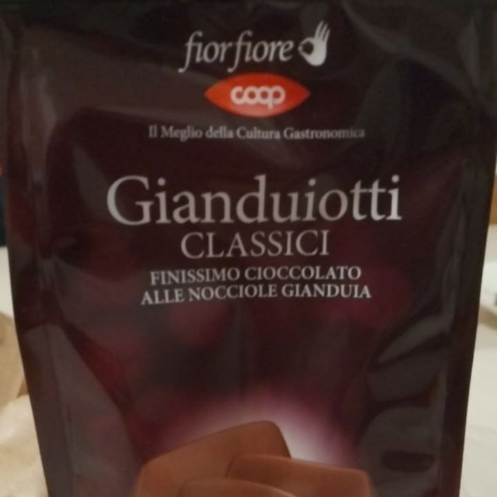 photo of Coop Gianduiotti Classici shared by @lilianadonofrio on  25 May 2022 - review