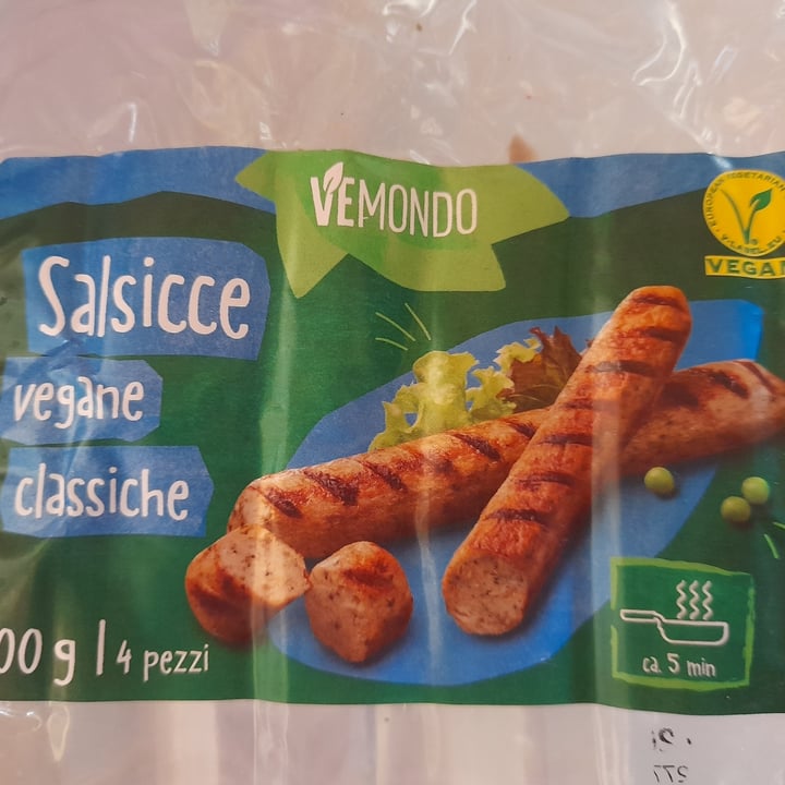 photo of Vemondo  Salsicce Vegane Classiche shared by @kemmy on  27 Aug 2022 - review