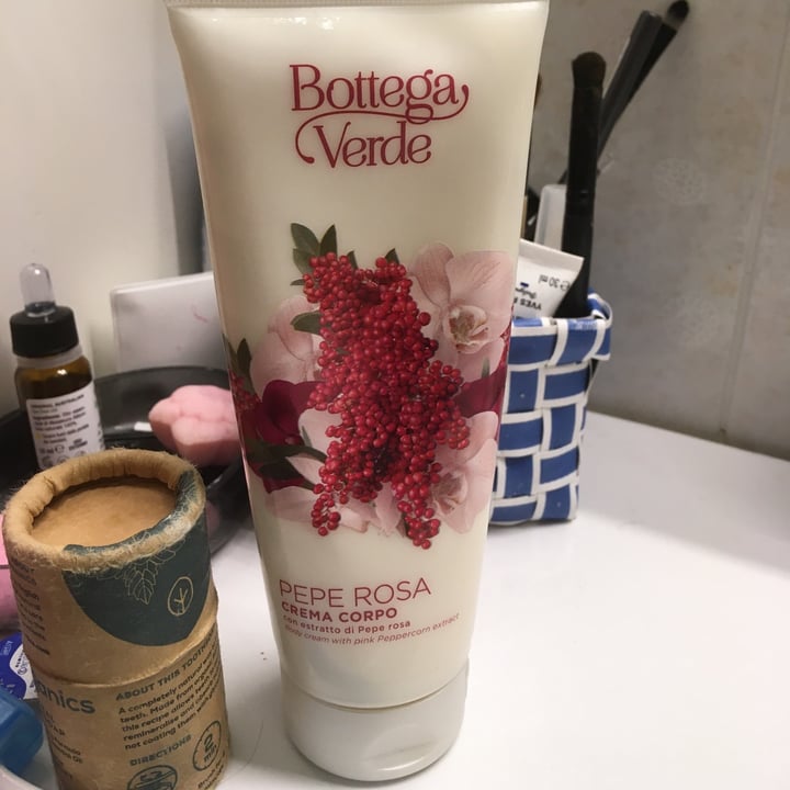 photo of Bottega Verde Crema Corpo - Pepe Rosa shared by @valentinadonato on  24 Oct 2020 - review