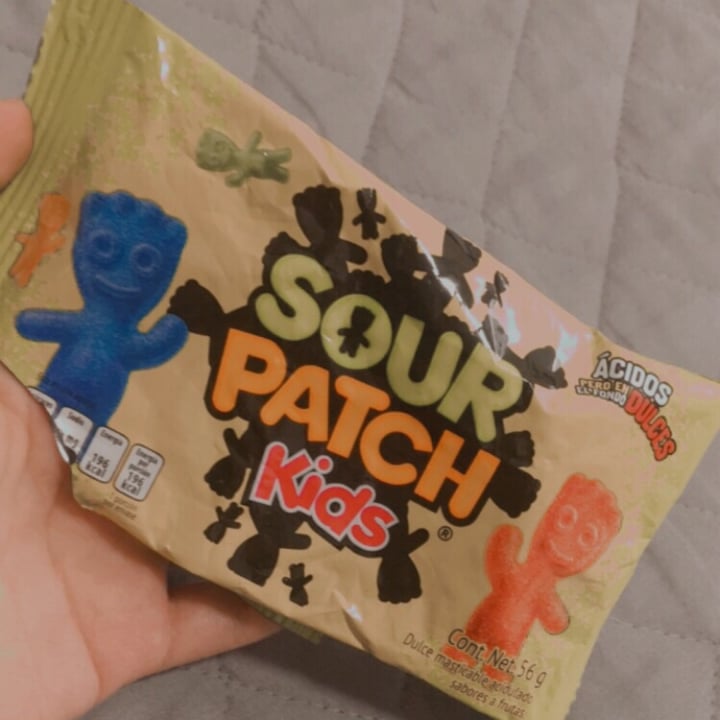 photo of Sour Patch Kids Sour patch kids Soft & chewy candy shared by @majotorroella on  22 Jul 2020 - review